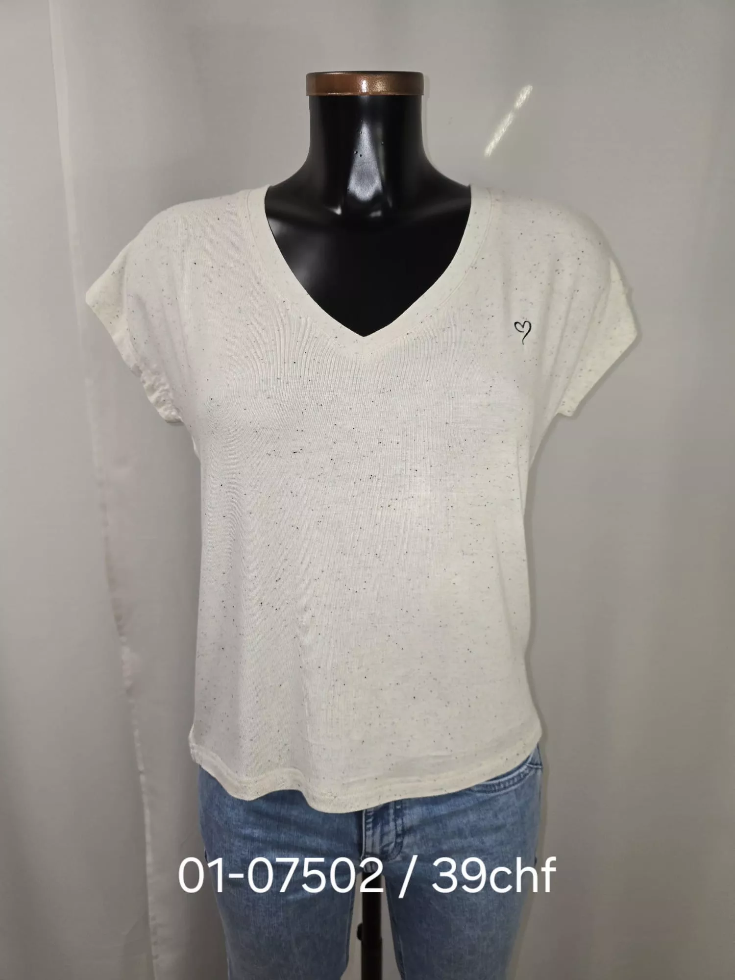 LISON T-shirt