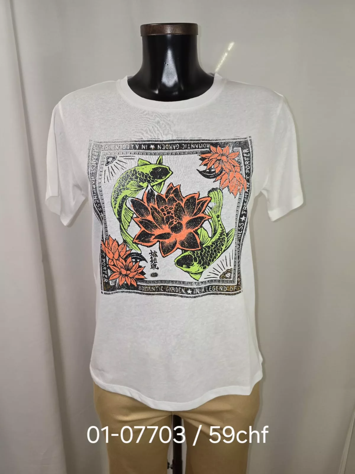 SURIA CARPE  T-shirt