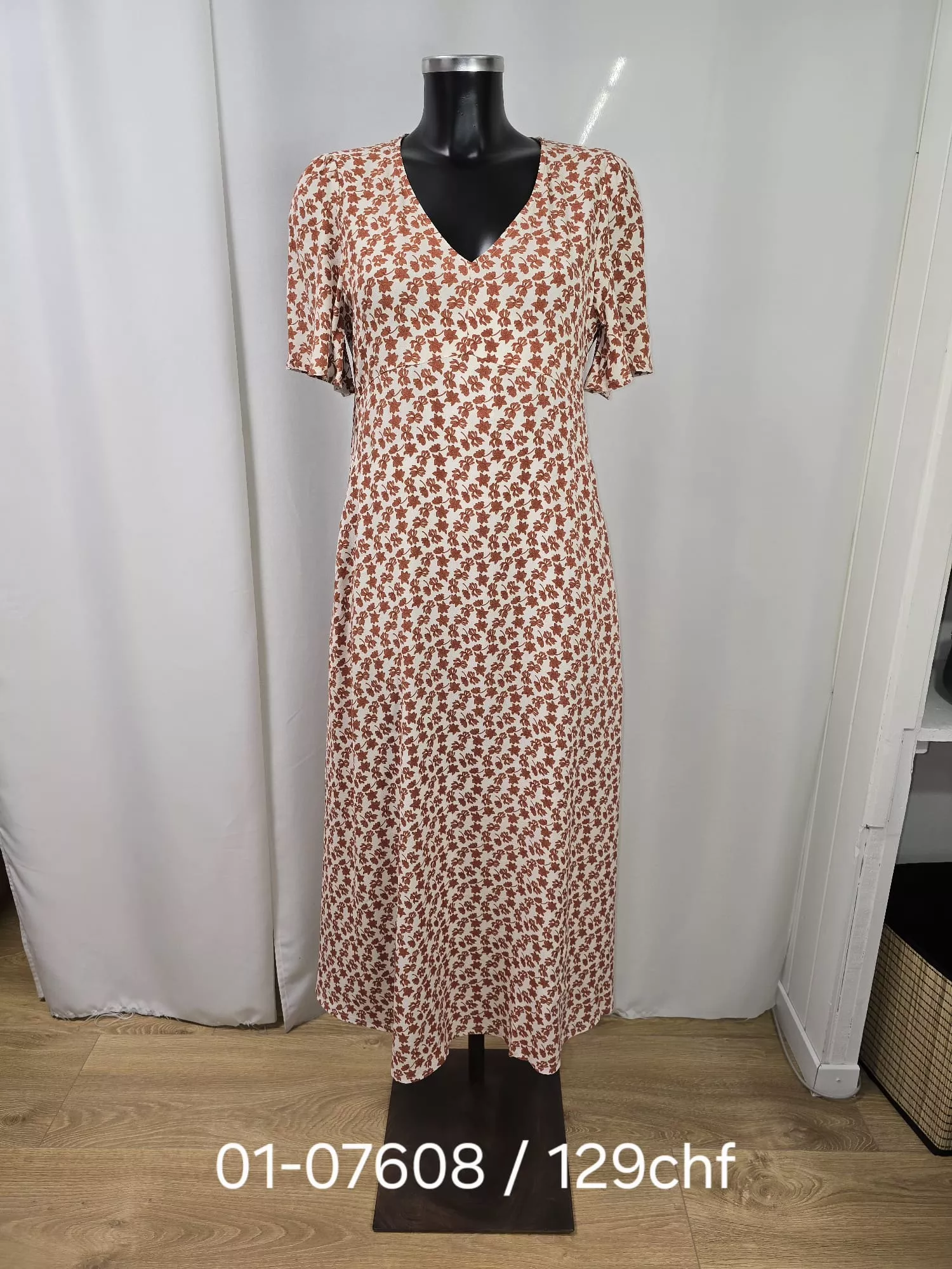 42825 Robe