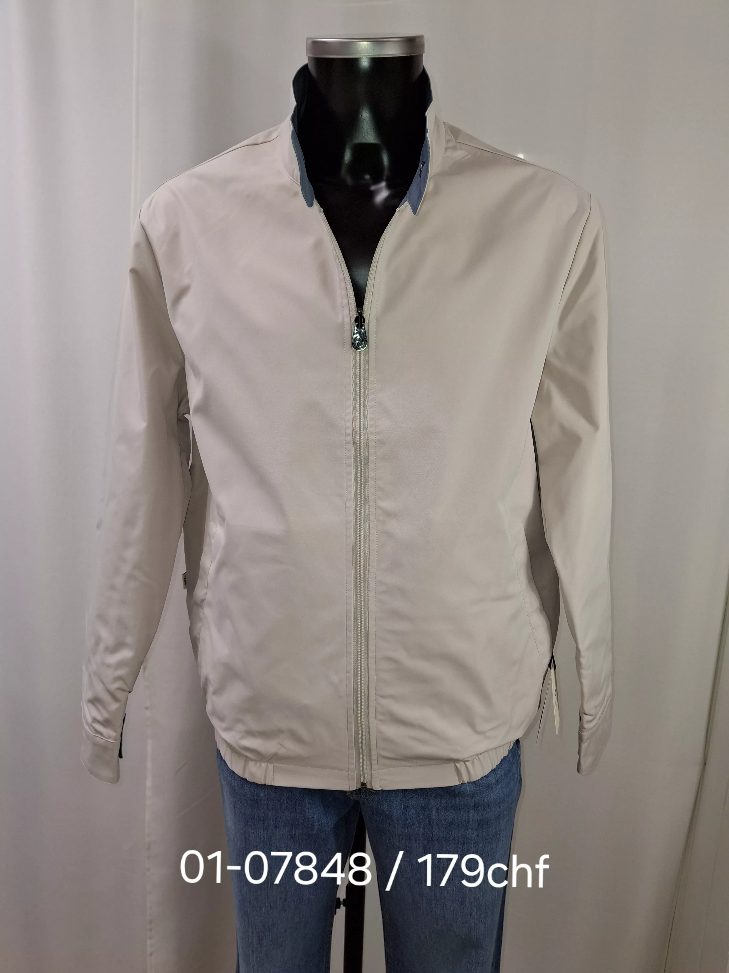 9225-615099 Veste