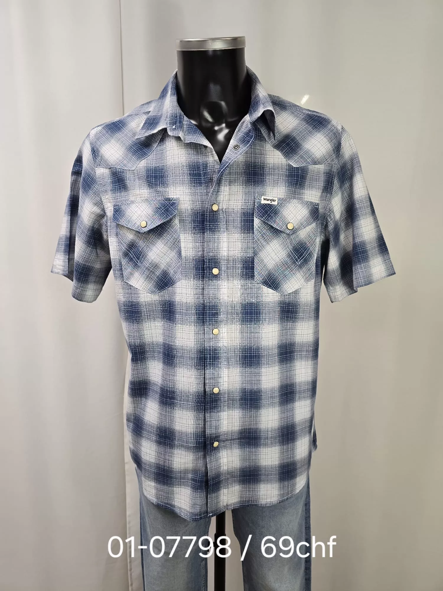 112362381 Chemise