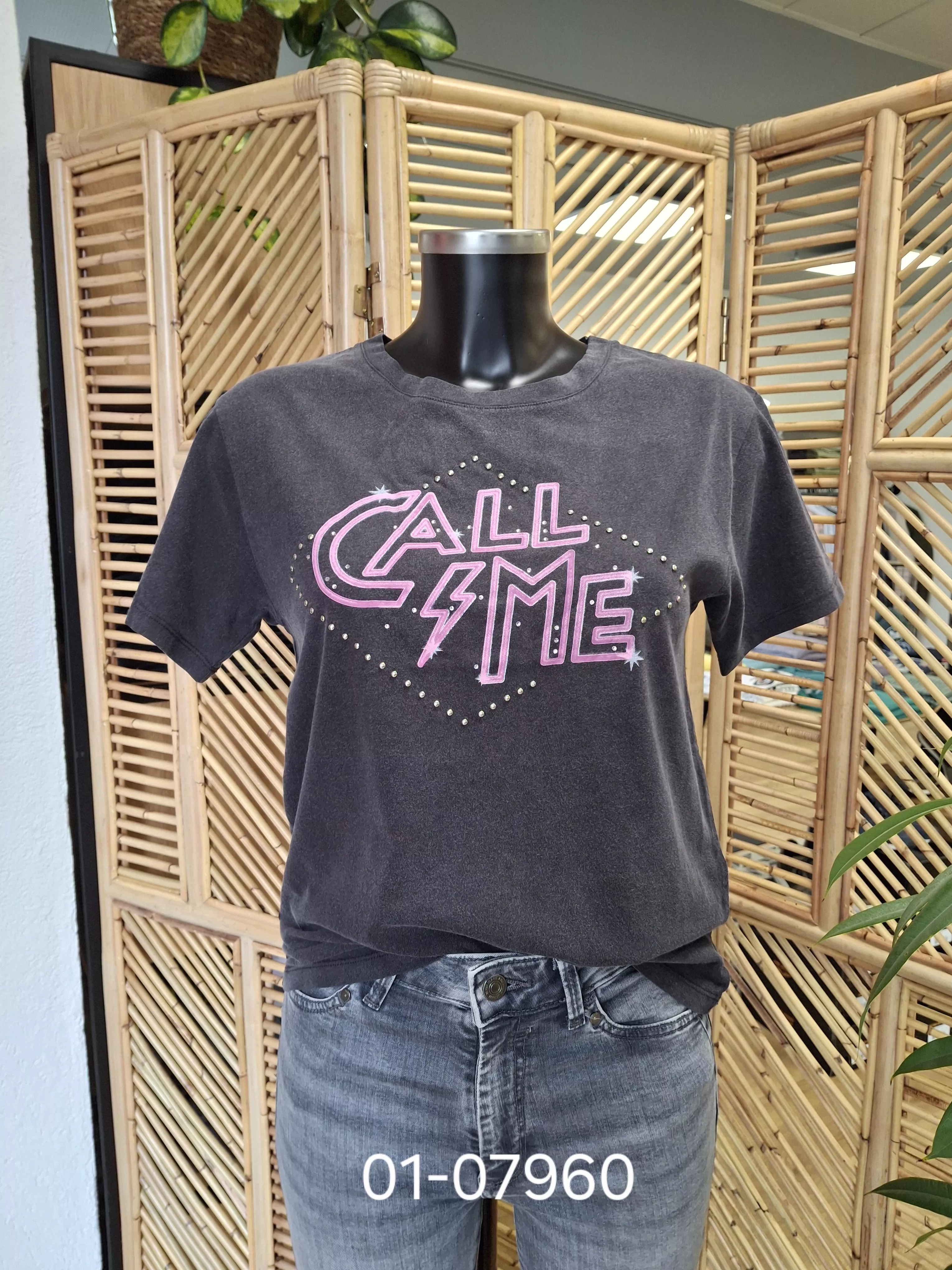 SURIA CALL ME T-shirt