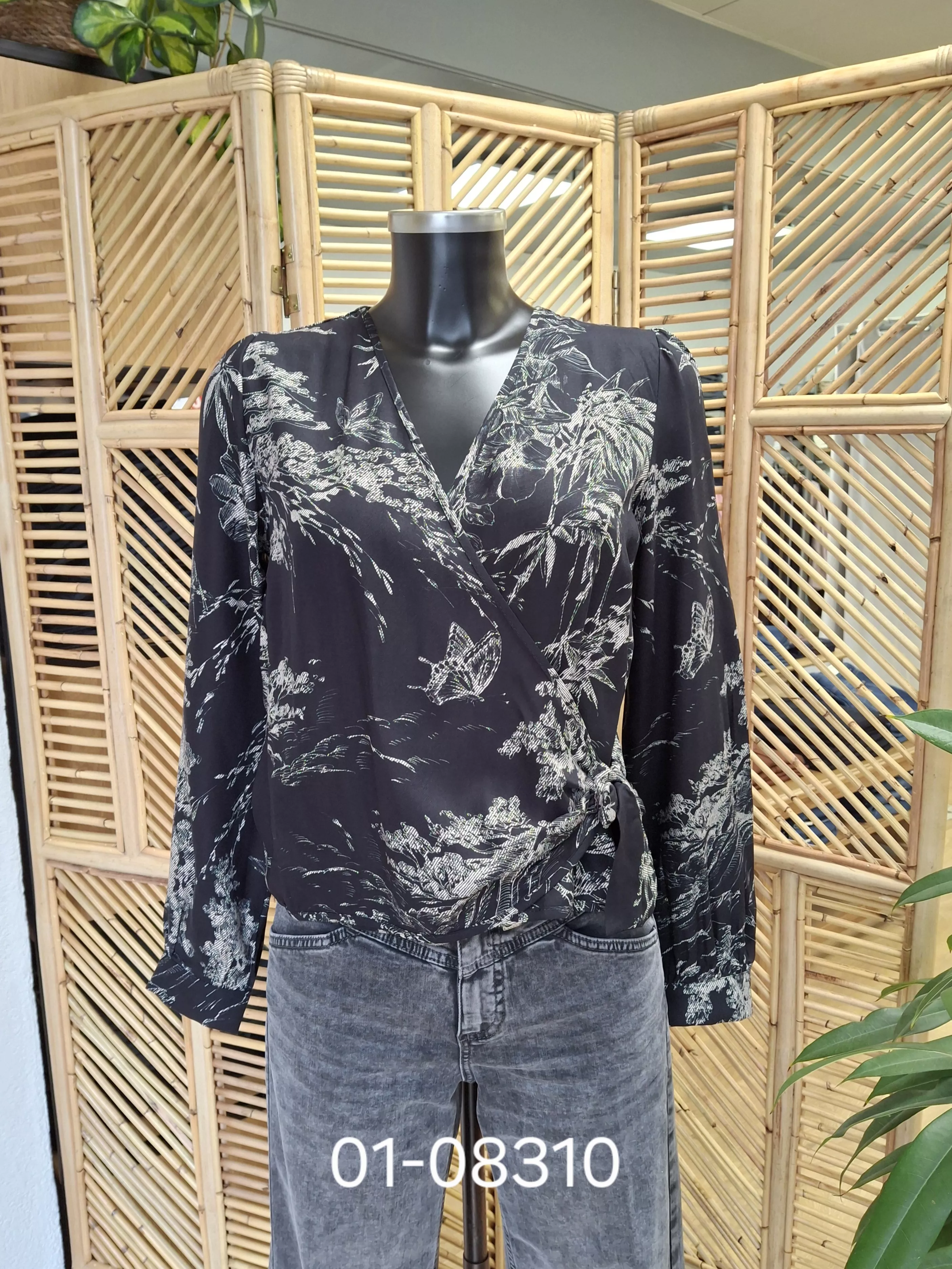 FK-TO-EDOM-B Blouse