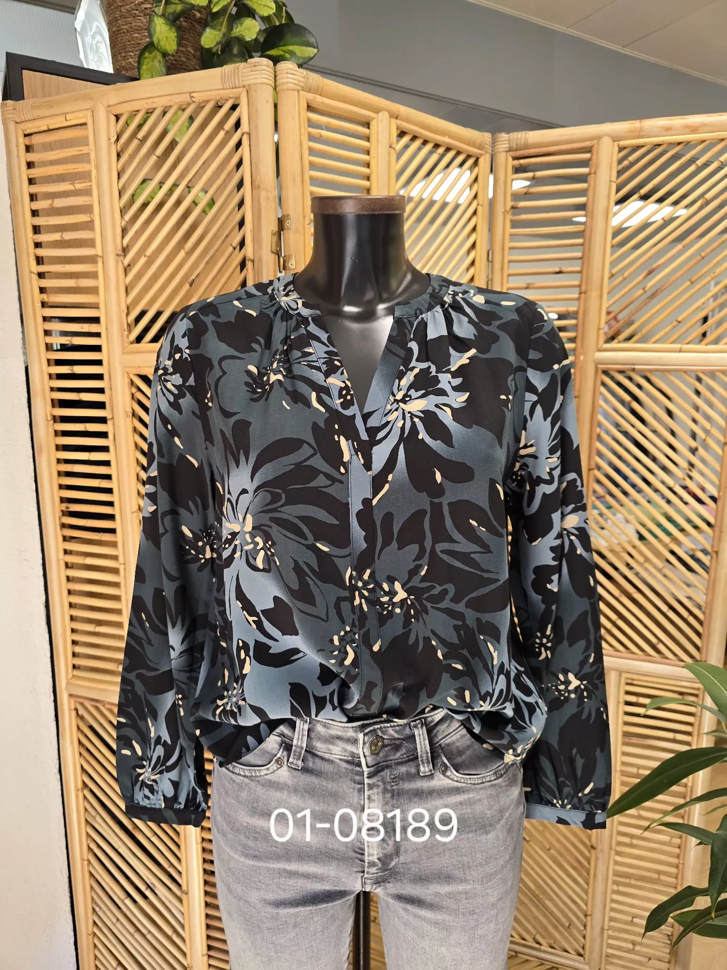 2168879 Blouse