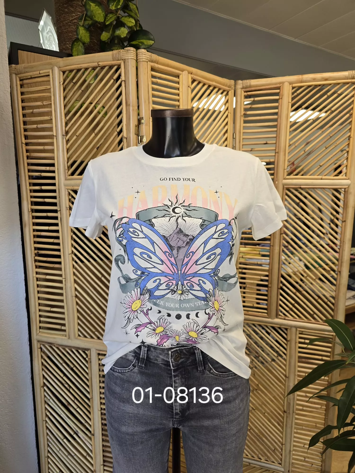 M1613420 BUTTERFLY T-Shirt
