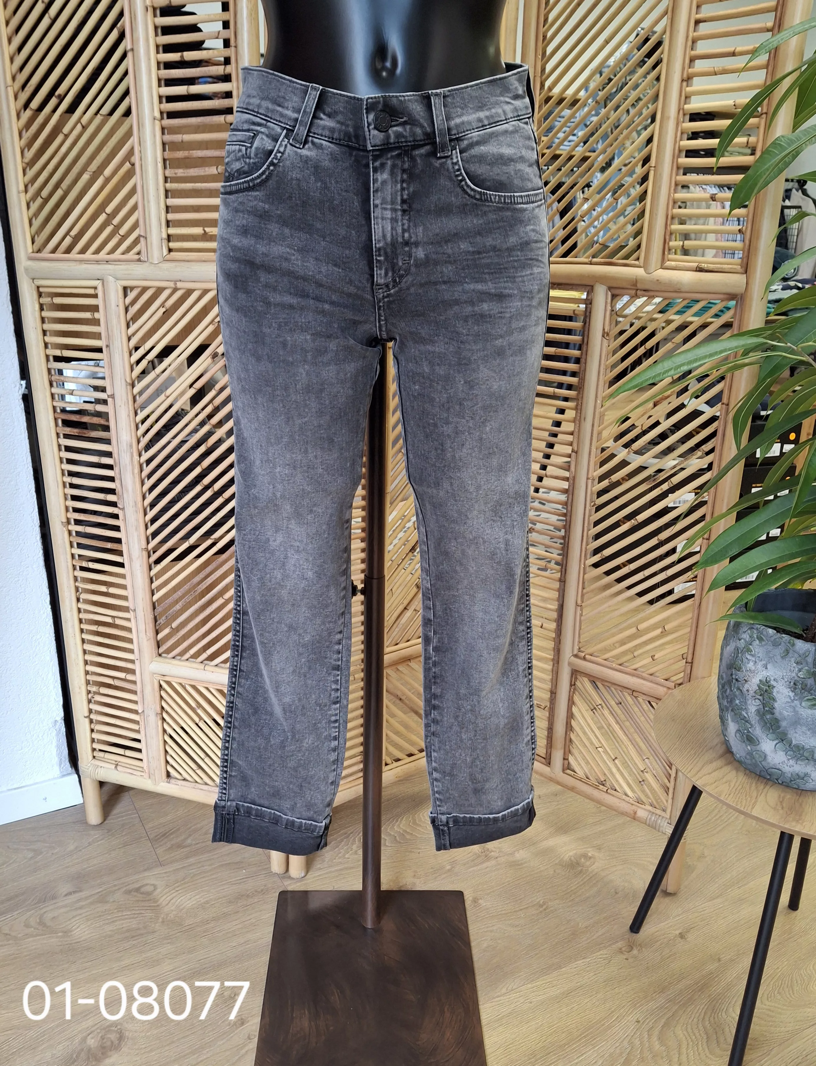 346 Darleen Crop TU 25-26