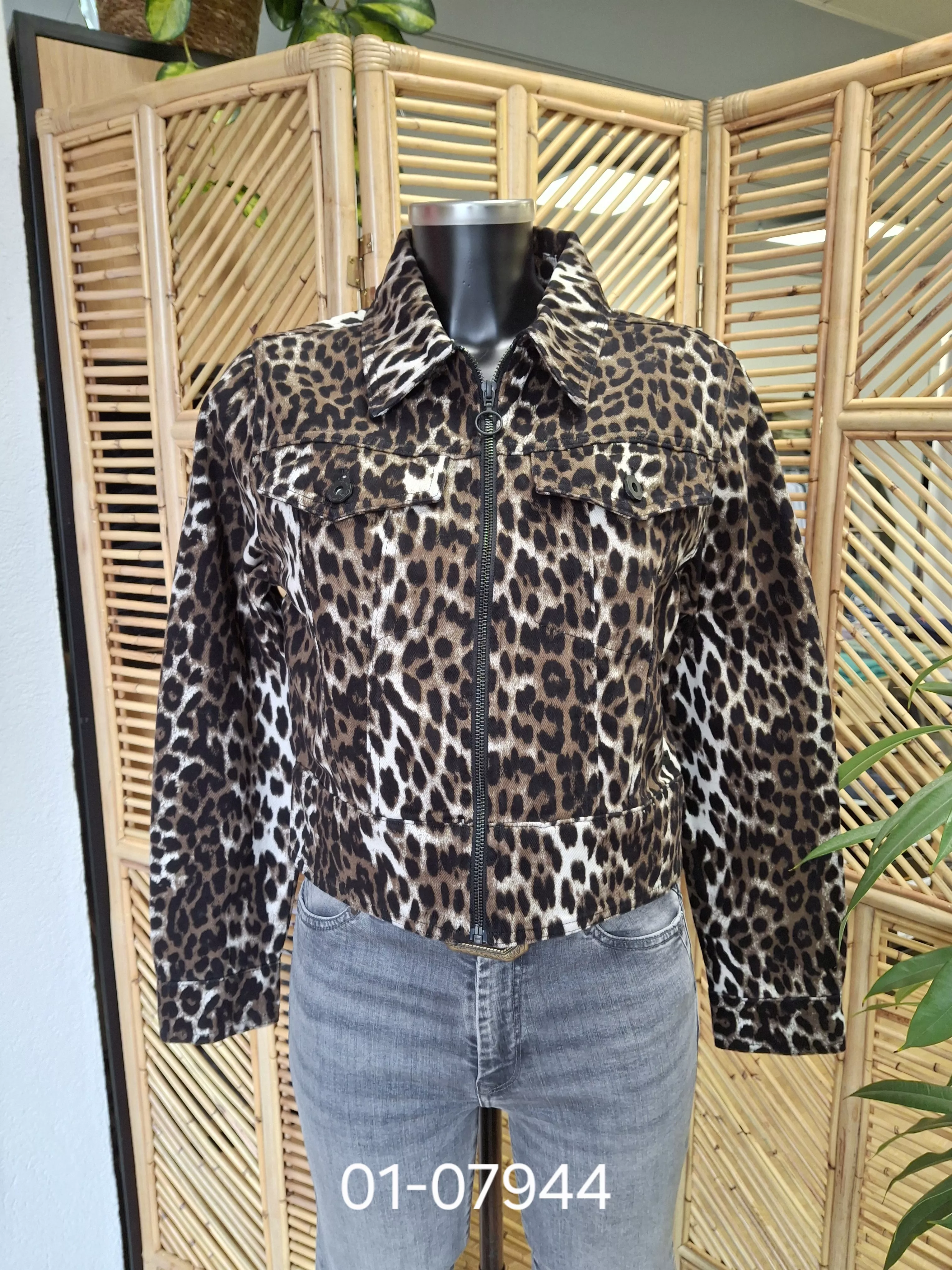ZOLENA BABITO Veste