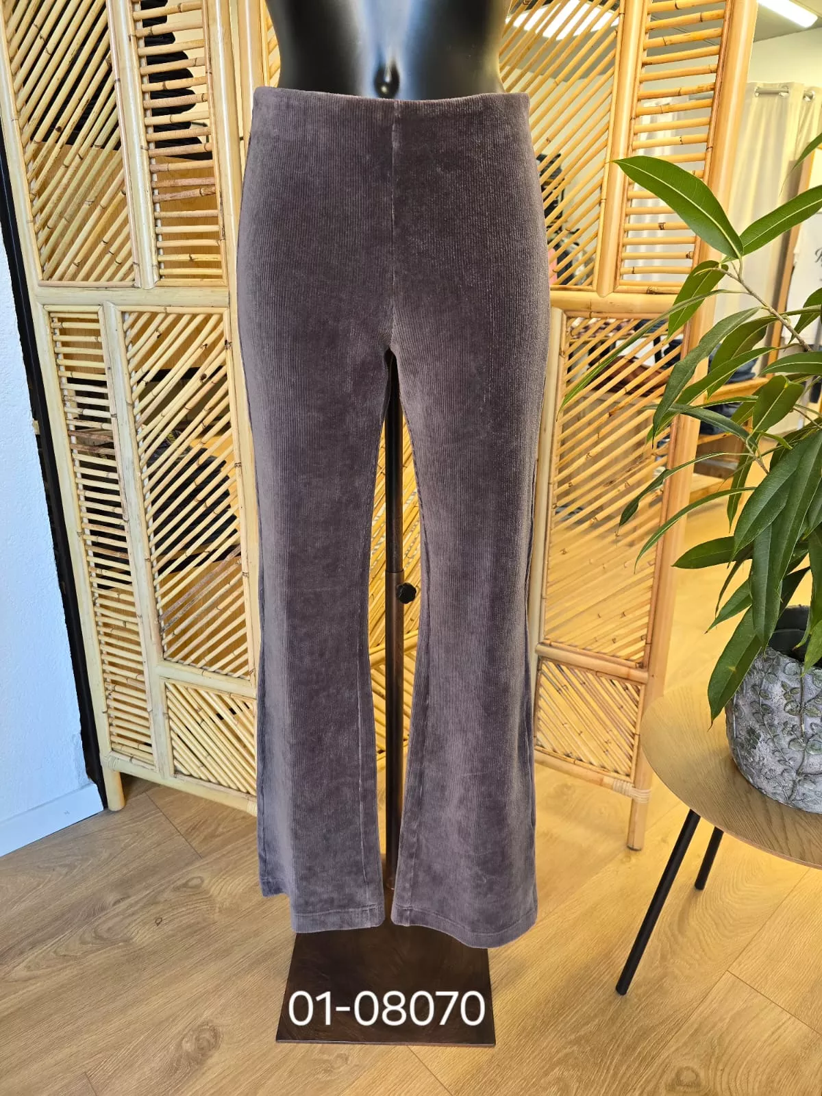 572 High waist
