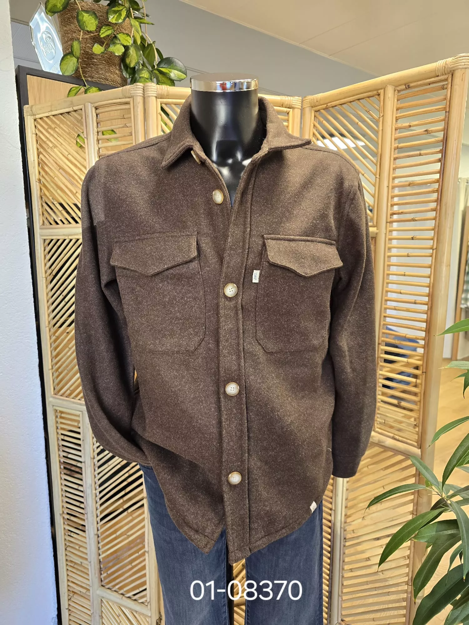 9100-680 Veste