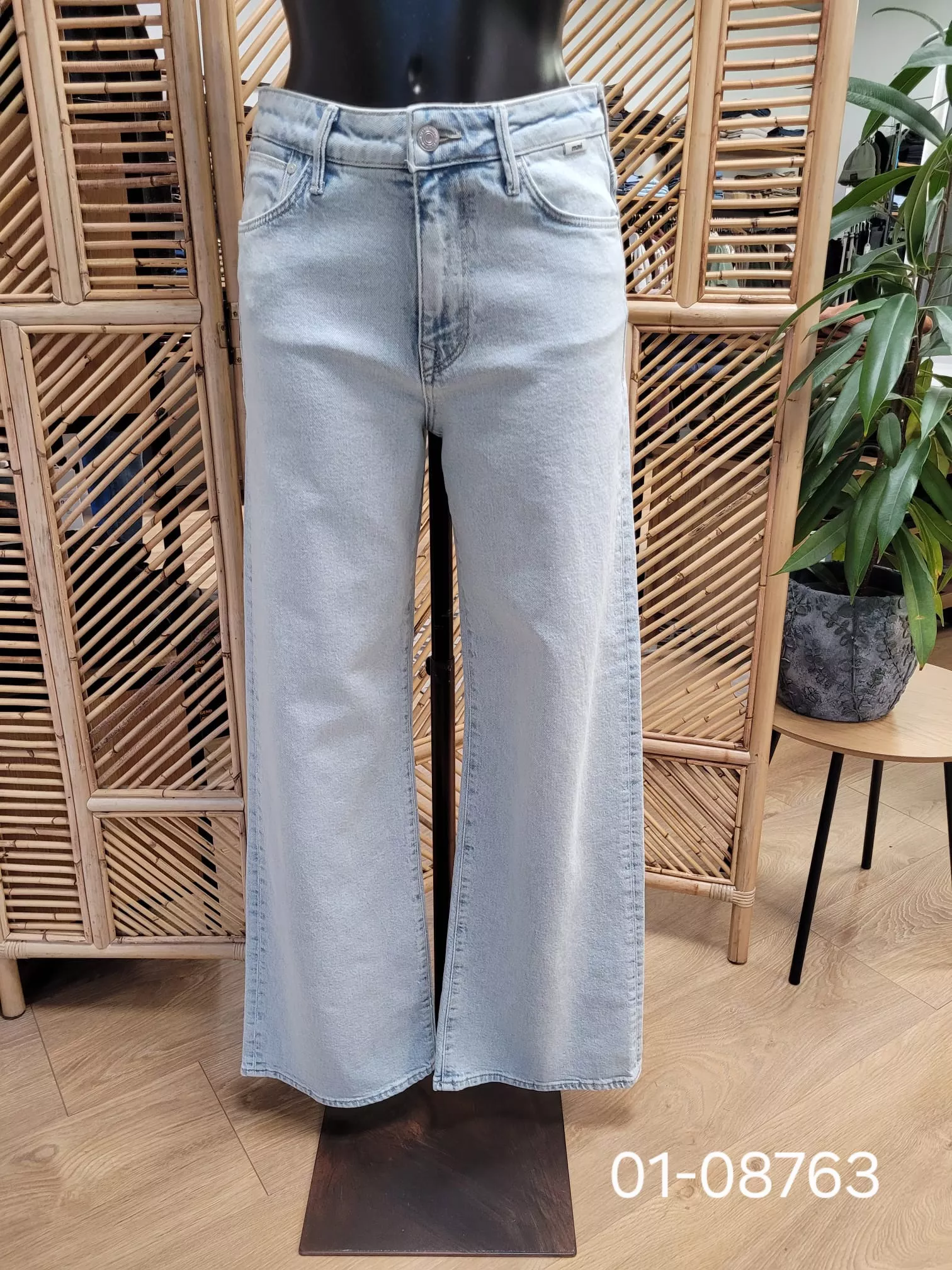 M1010152- 26 Jeans