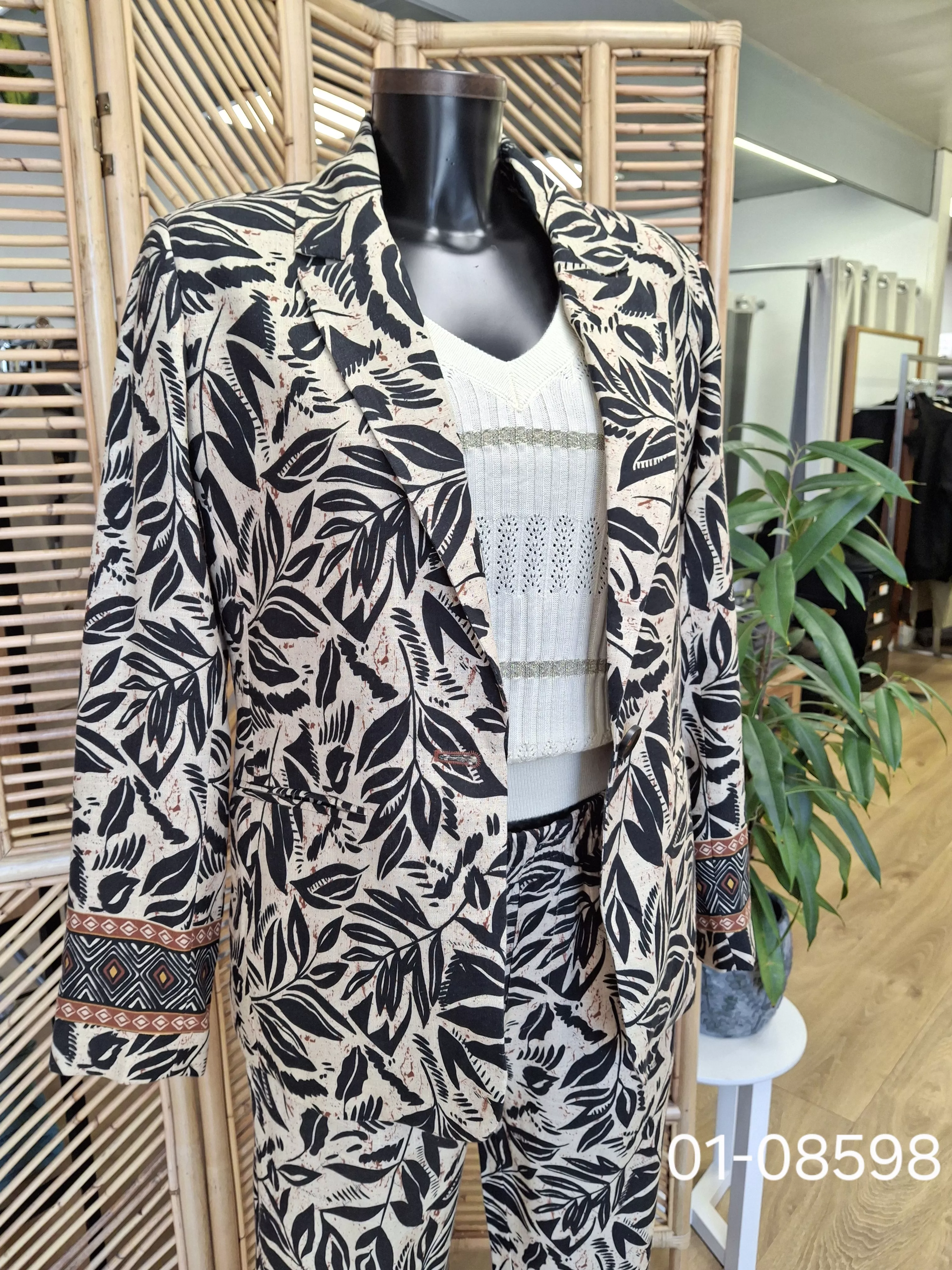 VALIANA Veste